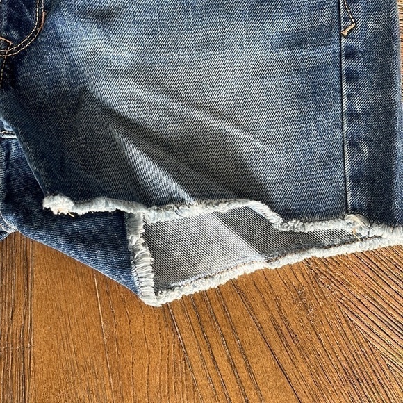 Gap Denim Jean Shorts Frayed Hem Cut Off Size 27 - Picture 5 of 9